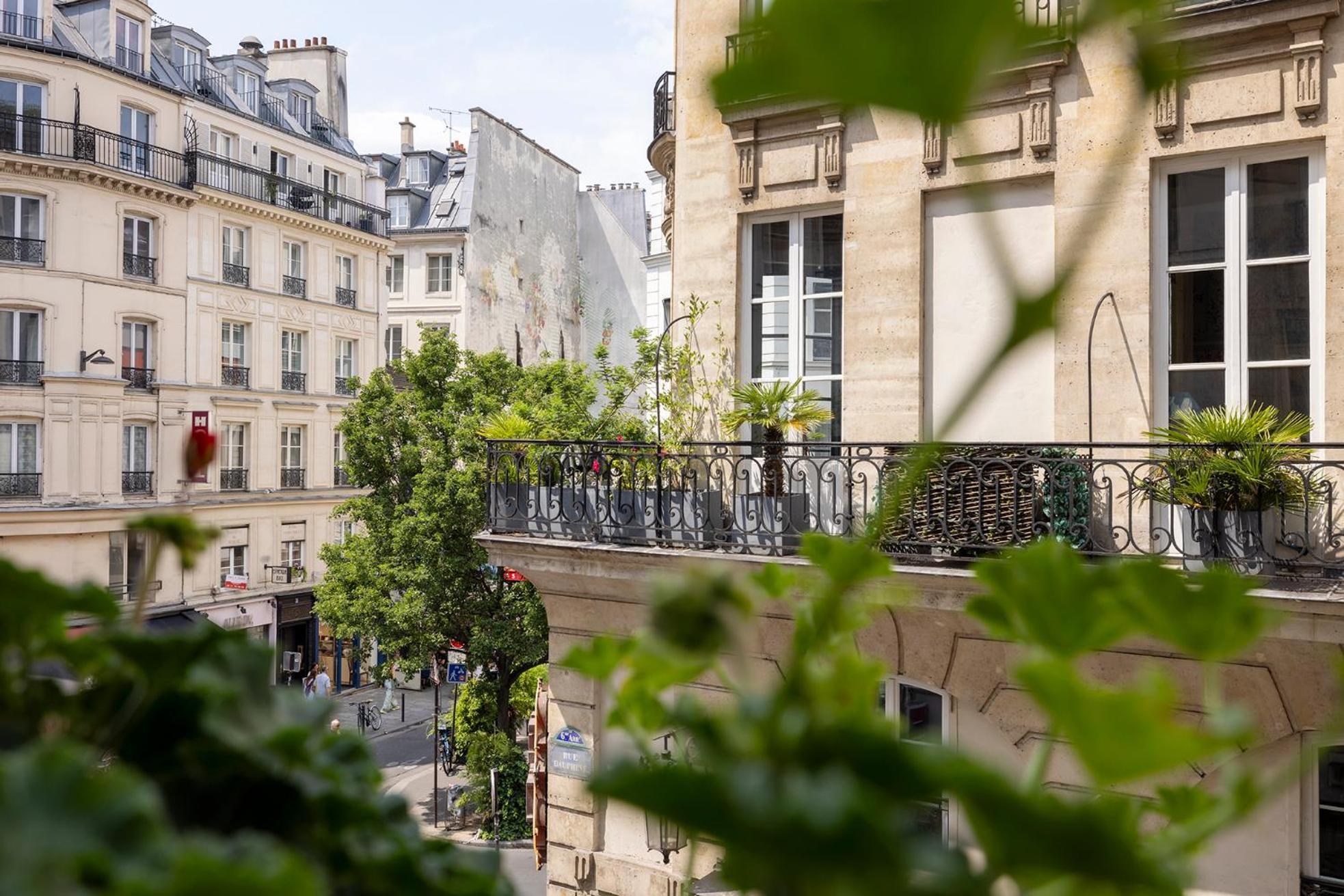 Hotel Le Regent Paris Exterior photo